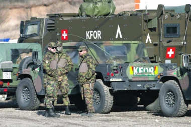 KFOR i Vojska Srbije u zajedničkim patrolama na administrativnoj liniji
