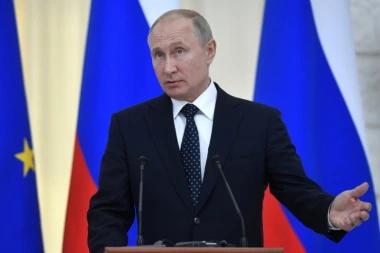 ŠTO JE BABI MILO... Briselski mediji pobrkali san i javu: Pravoslavni vernici okreću leđa Putinu!