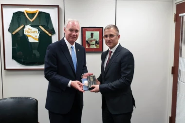 Stefanović sa Džonsonom u Vašingtonu