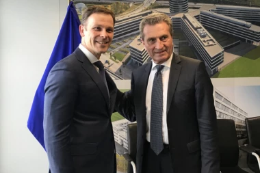 (FOTO) Ministar Mali se sastao sa komesarom EU za budžet i ljudske resurse Etingerom u Briselu