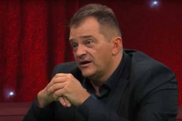 OVO JE BRAJINA NAJSKUPLJA PESMA: Nije nijedna Prijina, zbog kojih je u TRENDU! Drugi pevač mu je STRPAO NAJVIŠE PARA U DŽEP (FOTO)