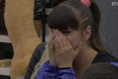 (FOTO) Zašto je Miljana rascopala Đedoviću glavu? Iza svega se krije opasna zavera, gori internet!