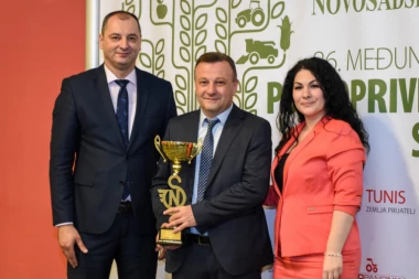 Šampionski pehar Poljoprivrednog sajma nova potvrda najvišeg kvaliteta NISOTEC proizvoda