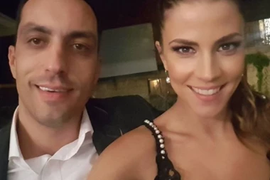 MANDA JE OTKRIO NEPOZNATE DETALJE O UBISTVU SVOG OCA, ARKANA I GARIĆA! Voditeljka podržala svog supruga u oživljavanju sećanja na njegovog oca