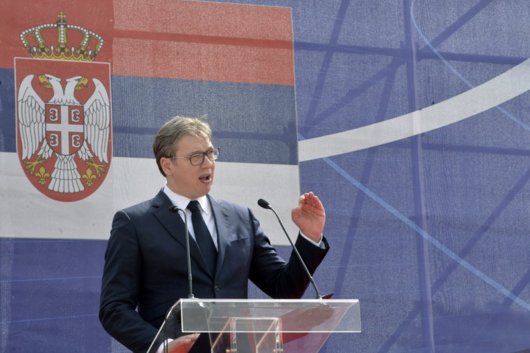 (VIDEO) Predsednik Vučić se provozao Grdeličkom klisurom, pa poslao snažnu poruku