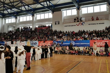 Sportske igre mladih nastavile svoj put kroz Srbiju: Baklja prijateljstva obasjala Petrovac i Opovo!