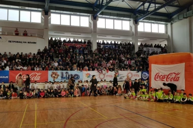 Sportske igre mladih u Zrenjninu i Somboru