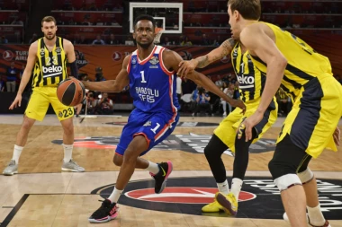 Žoc lakše diše, Fener izjednačio u finalnoj seriji - Micić sjajan u porazu Efesa!