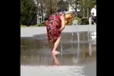 (VIDEO) SNIMAK KOJI JE IZAZVAO BURU: Baka koja se zapira na fontani zgrozila na hiljade ljudi!