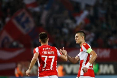 (VIDEO) Bacili se u muzičke vode: Savić i Gobeljić napisali i snimili pesmu u čast Zvezdine 30. titule!