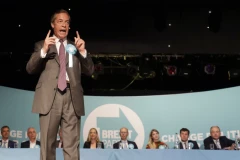 FARAŽ ODBIO NAJVAŽNIJI INTERVJU: Očekivao da mu se televizija IZVINI, a onda je udario brutalnu kontru!