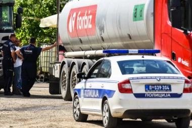 PREMINUO DRUGI MIGRANT NAĐEN U CISTERNI: Dvojica i dalje teško