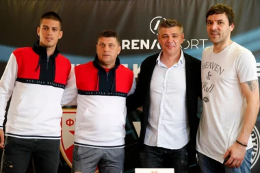 ZVEZDA SANJA DUPLU KRUNU A PARTIZAN REPRIZU FINALA KUPA IZ 2001.