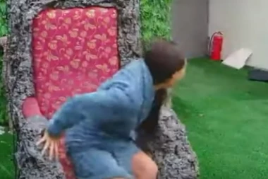 (VIDEO) Ana momentalno ustala od šoka: On je ipak ušao u Zadrugu!