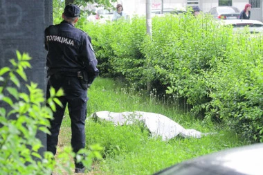 Obrt u slučaju mrtve starice na Novom Beogradu! Kosovka nije slučajno pala sa terase - OVO je pravi uzrok jezive smrti!
