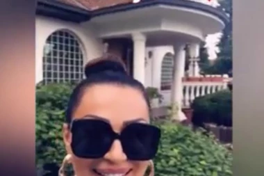 Ne izlaže ih javnosti: Ovako izgledaju Cecini roditelji!