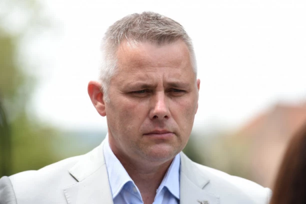 OBRT! Devojčica iz Bajmoka iznela DRUGU stranu priče?! Ne uklapa se sa tvrdnjama Jurića o zlostavljanju!