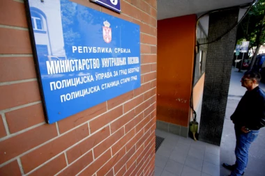 VAŽNO OBAVEŠTENJE! Bez čekanja za dokumenta: MUP produžio radno vreme, građani će moći da dolaze i NEDELJOM!