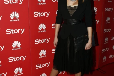 Bila je lice Pinkovih džinglova i loto devojka: Ovako je izgledala Ana Pendić pre 22 godine!