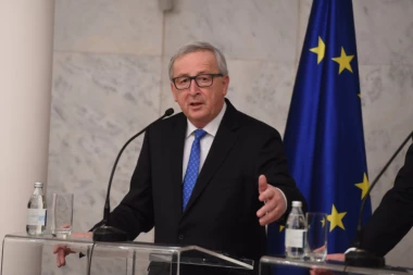 JUNKER: U poređenju sa britanskim parlamentom, egipatska sfinga je kao otvorena knjiga