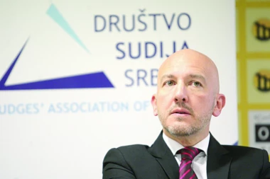 Smeta mu "Tijanin zakon", a pustio šiptarske koljače: Čudni aršini Milorada Majića