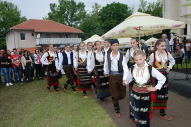 Pečenijada za pamćenje: Takmičenje u pripremi gulaša i svinjskog pečenja