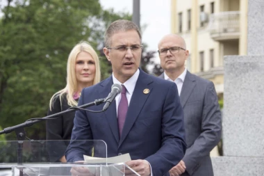 SNS predlaže set mera za unapređenje izbora: Građani će moći da provere da li im je glas zloupotrebljen