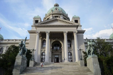 SRBIJA 3. AVGUSTA DOBIJA NOVI PARLAMENT: Zakazano održavanje konstitutivne sednice Narodne skupštine Srbije