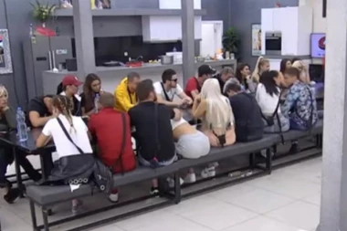 Urlici u Zadruzi: Svi plaču jer su sigurni da ona odlazi, a evo šta joj je poručio dečko!