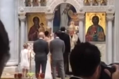 (VIDEO) PO SRPSKOM OBIČAJU: Venčali se princ Dušan i njegova izabranica Valerija