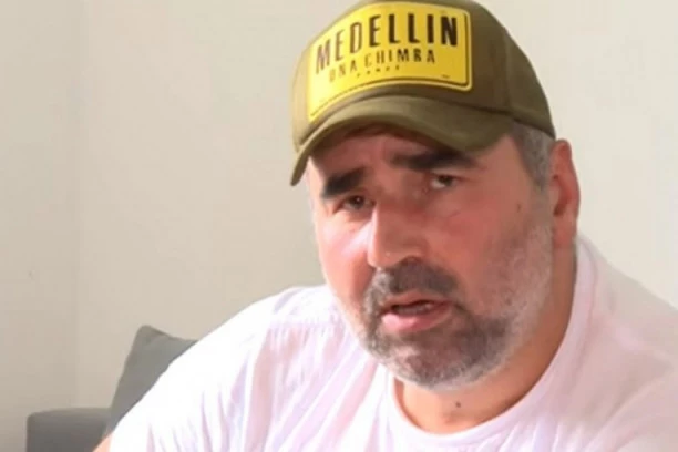 (VIDEO) Bez njega nema rijalitija: Miki Đuričić potpisao ugovor za "Zadrugu 4" ujedno i svoj poslednji kao igrač!