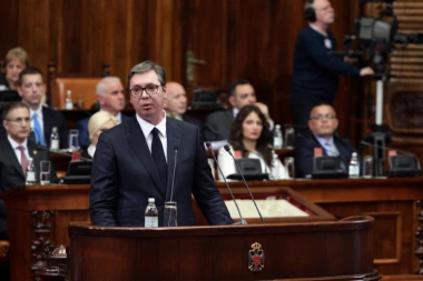 Neke vladike pitale - a, što si postavio lezbejku za premijera: Vučić na sednici parlamenta otkrio detalje sa nedavnog Sabora SPC