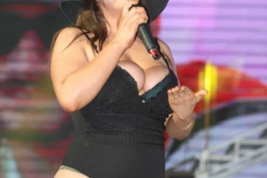 I ona postaje pevačica: Miljana krenula na časove kod poznate muzičarke, a pesmu joj piše Marina Tucaković!