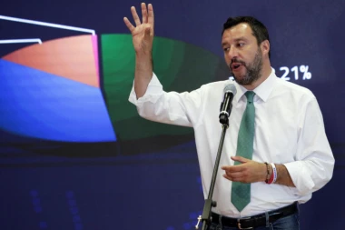 Salvini poručio Ričardu Giri: Ako brineš za migrante - vodi ih u Holivud