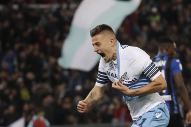 Nastavak sapunice: Sergej se dogovorio sa Junajtedom, ali mu Lacio nudi novi ugovor?!