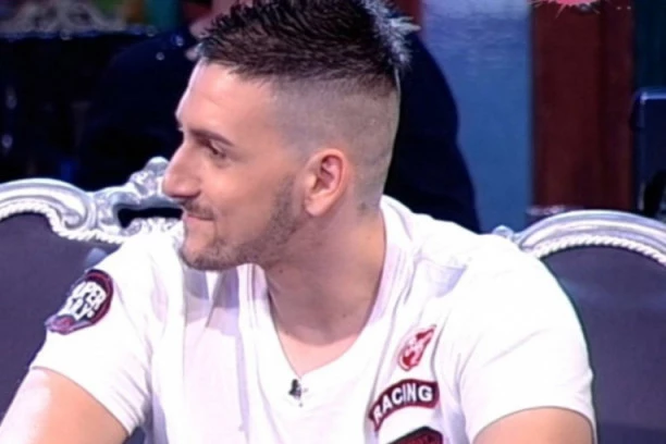 (FOTO) POHVALIO SE: Evo koliko je para do sada Zola zgrnuo od rijalitija!