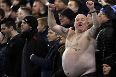 Za Engleze posebno finale - Za kartu nude 10.000 funti!