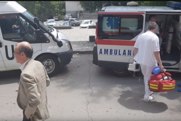 SUTRA DAN ŽALOSTI: Leposavić se oprašta od tragično preminulih mladića