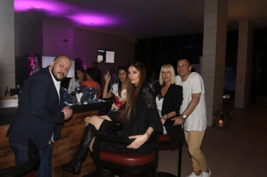 (FOTO) Dan lepote na krovu Beograda