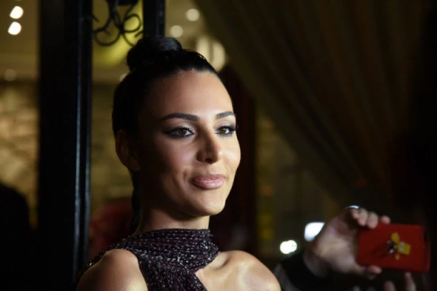 PRIPREMA SE U IZOLACIJI: Anastasija Ražnatović spremna da stane na ludi kamen?!