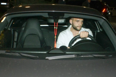 (FOTO) SPEJS-ŠATL: Zanemećete kada vidite kakvu zver vozi Veljko Ražnatović!