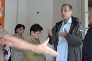 (VIDEO) SKANDAL U PROSTORIJAMA DJB: Opozicija pretila medijima što izveštavaju!