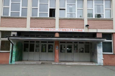 Roditelji u panici posle horora sa špricem u osnovnoj školi