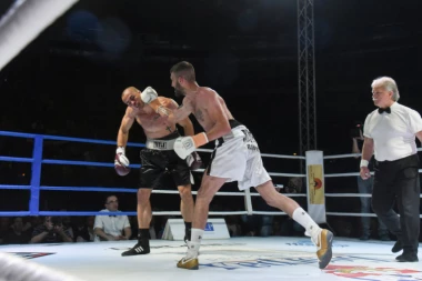 Albanci laju kao lutalice,  nokautiraću Mazrekaja!