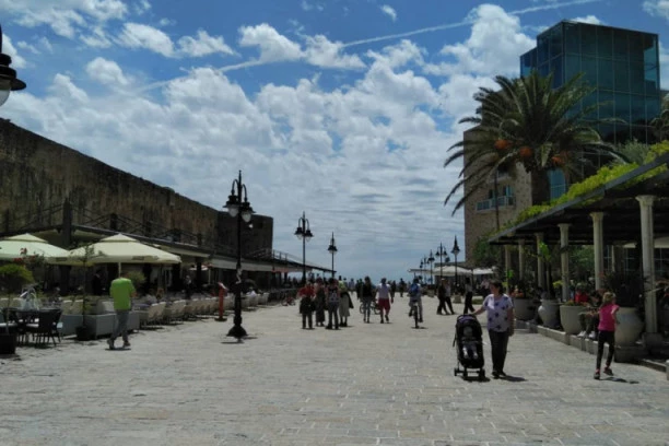 (FOTO) OVAKO NAS DOČEKUJU CRNOGORCI! Valjevac dobio SRAMNU poruku: SMRT SRBIMA!