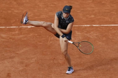 Halep BRUTALNOM partijom pregazila protivnicu i dozvolila joj samo JEDAN gem!