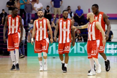 Pao potpis na Malom Kalemegdanu: Zvezda dovela centra!