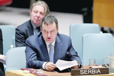 Ovako se bori za Kosovo! Pogledajte šta je Dačić uradio posle sednice Saveta bezbednosti UN, Pacoli pobesneo!