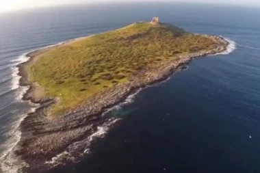 NIT' MANJEG OSTRVA NIT' VIŠE ALKOHOLA: OVE dve države vode "rat“ oko ostrva Hans