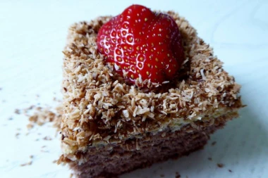 Za goste koji se nisu najavili! Napravite ukusnu tortu za 10 minuta